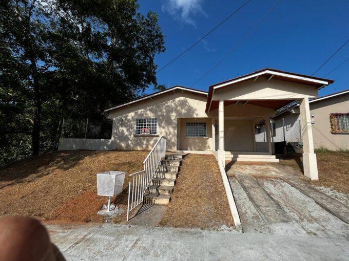 FOR SALE BEAUTIFUL HOUSE IN ARRAIJAN, RESIDENCIAL VILLA ALEGRE