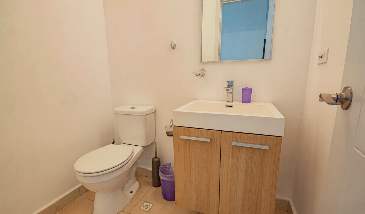 9kt4heqrqdrmy0cwm7qbmm581w