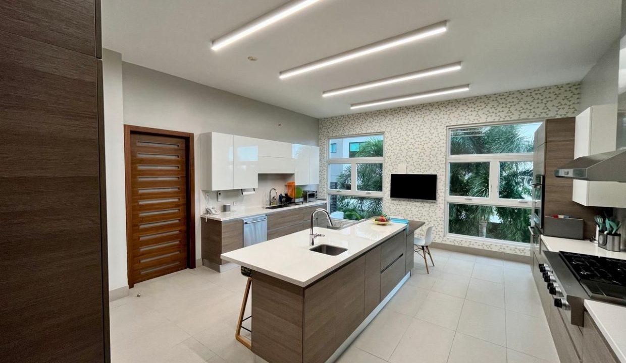 PHOTO-2025-10-26-14-45-08 3