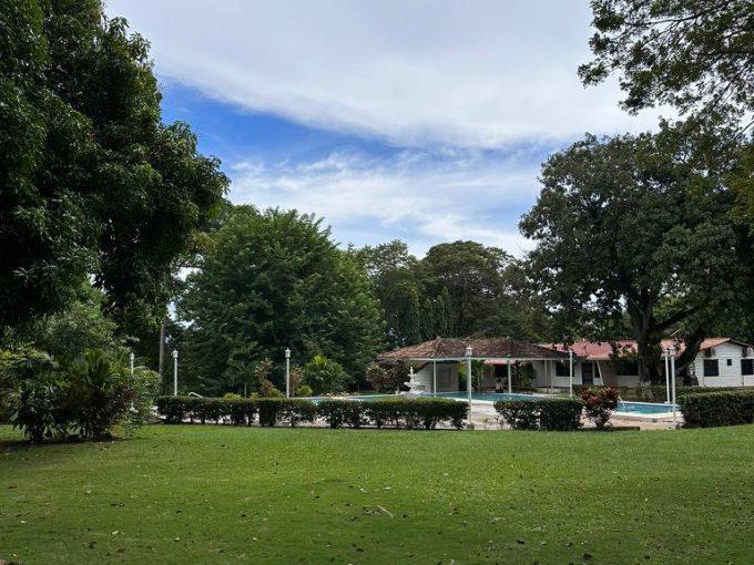 4ee2fc92 8751 4ff5 8b28 9640b83ee22e