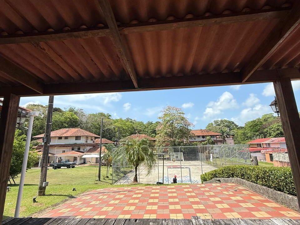 casa colon para venta 9