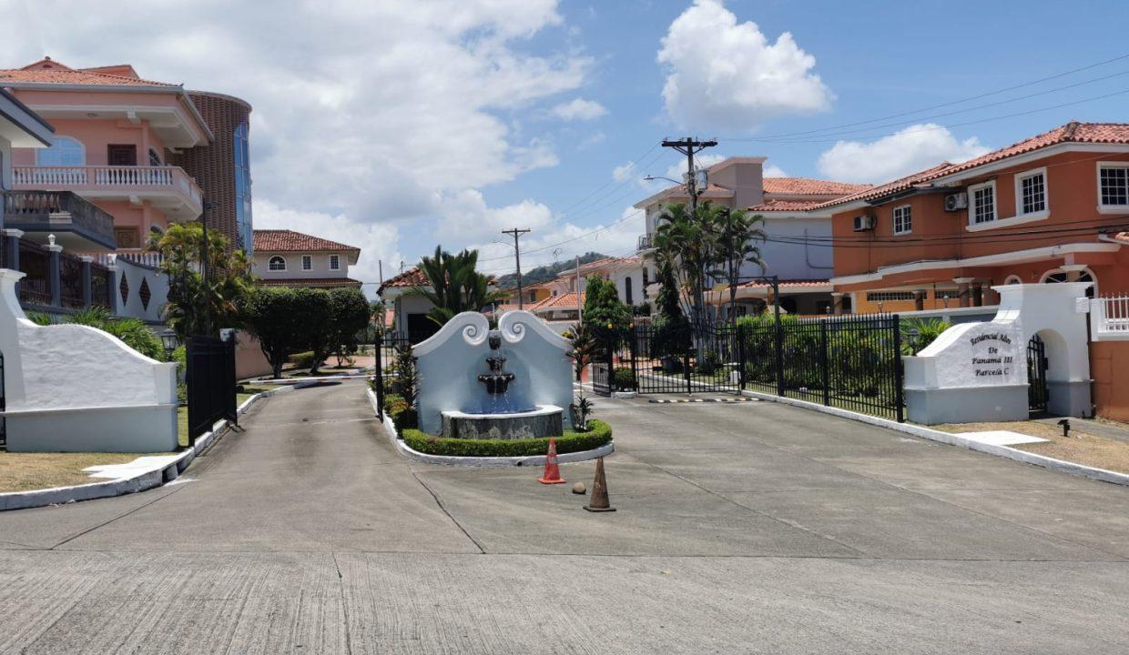 altos de panama 4
