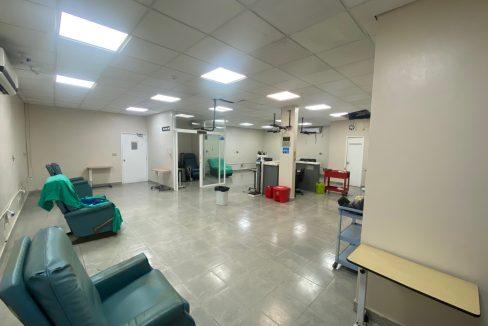 local 4 altos colon 22