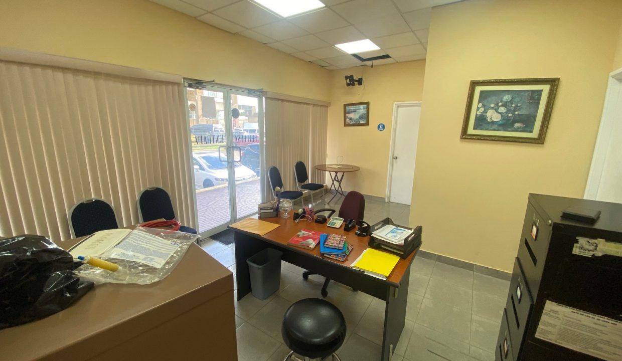 local 4 altos colon 5