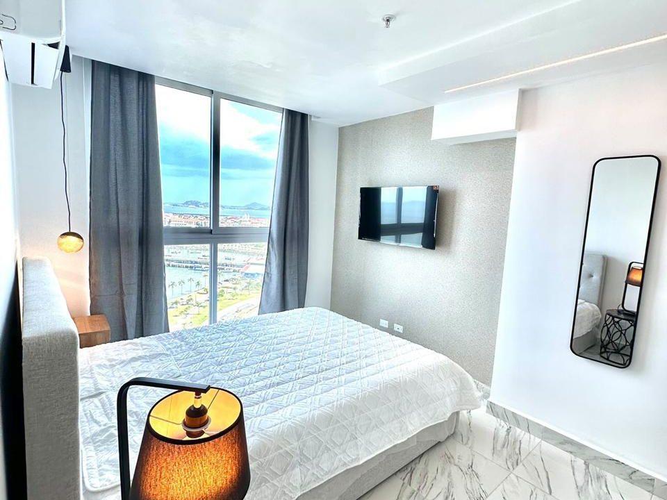the sands 10