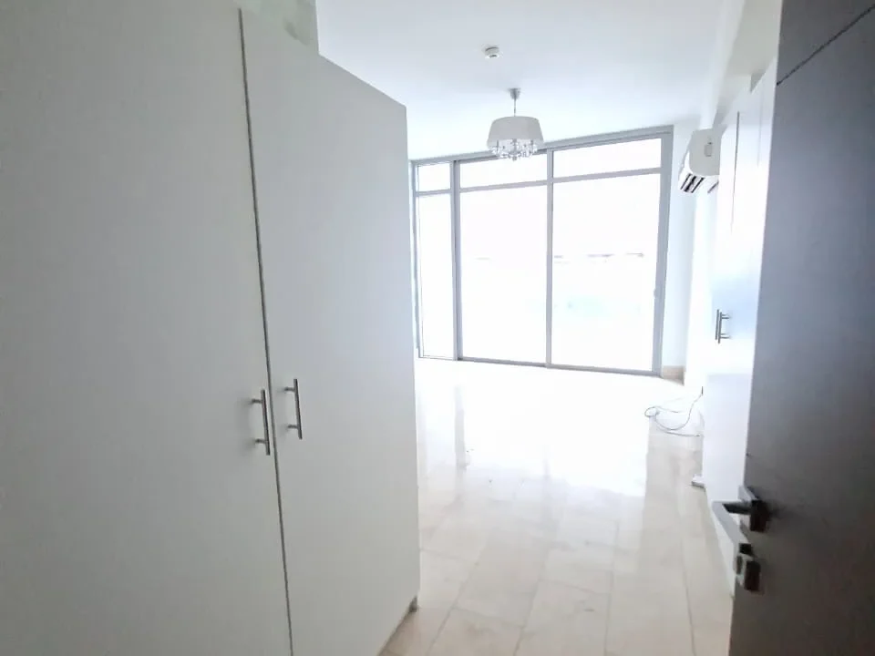 Grand Tower 11E (13)